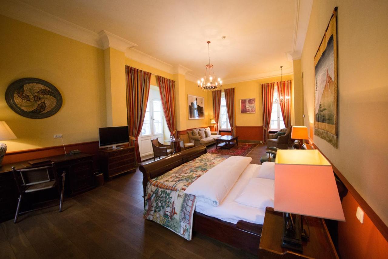 Hotel Chateau Bela Exteriör bild