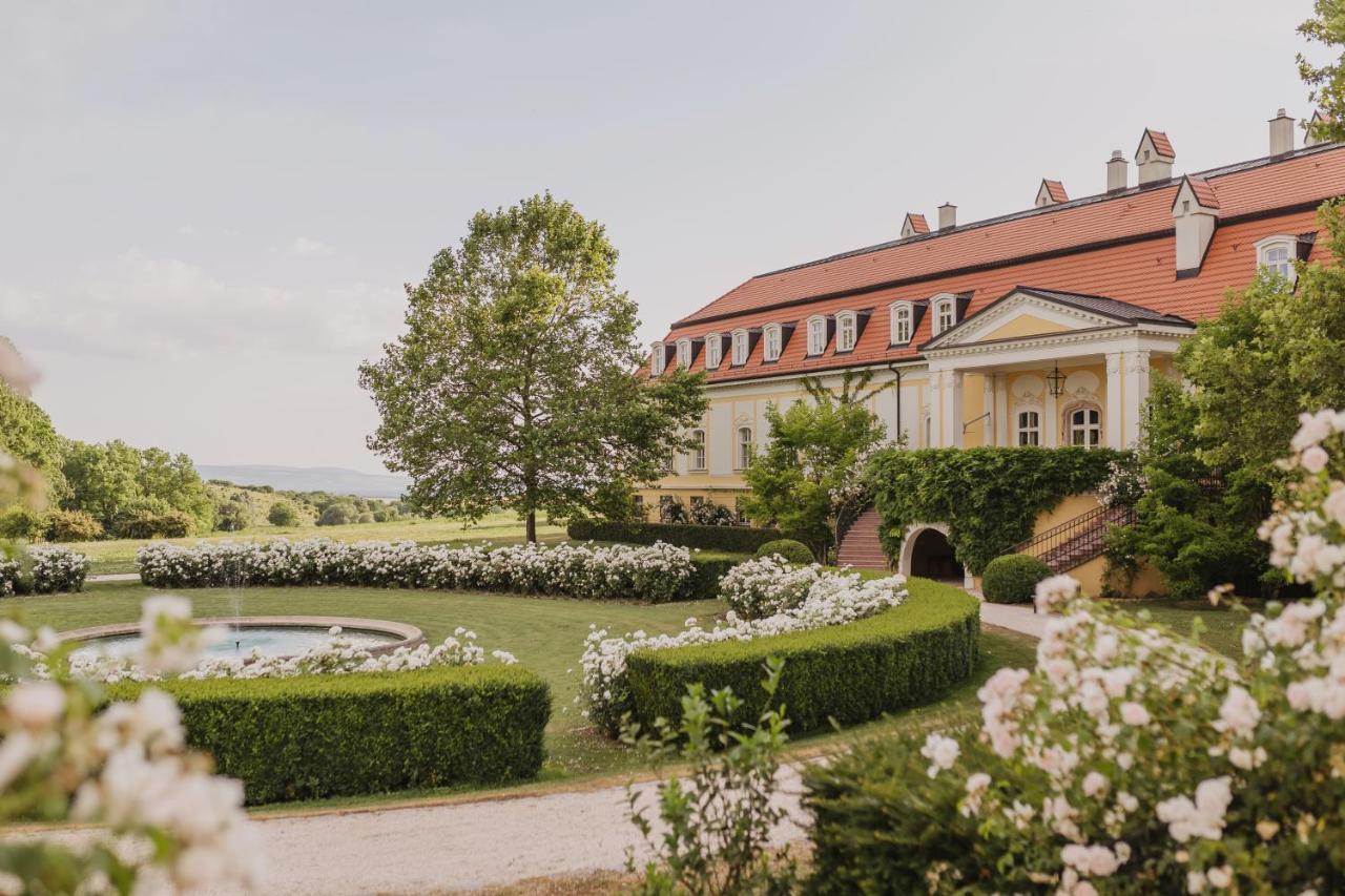Hotel Chateau Bela Exteriör bild