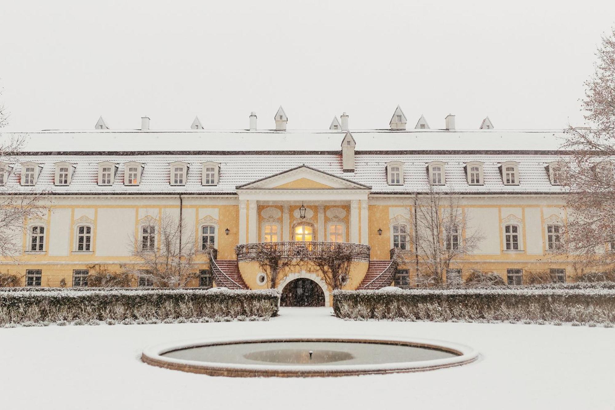 Hotel Chateau Bela Exteriör bild