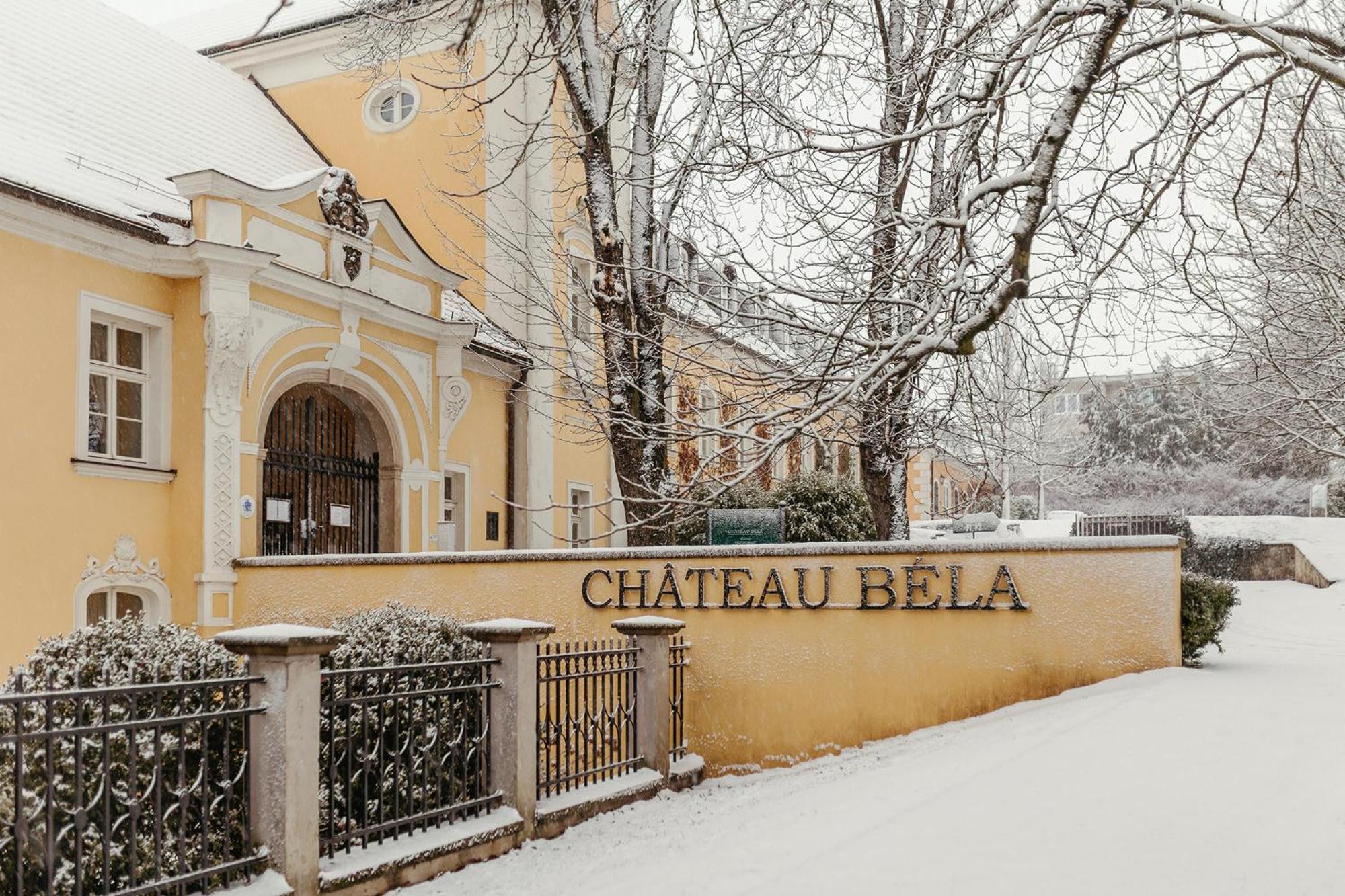 Hotel Chateau Bela Exteriör bild