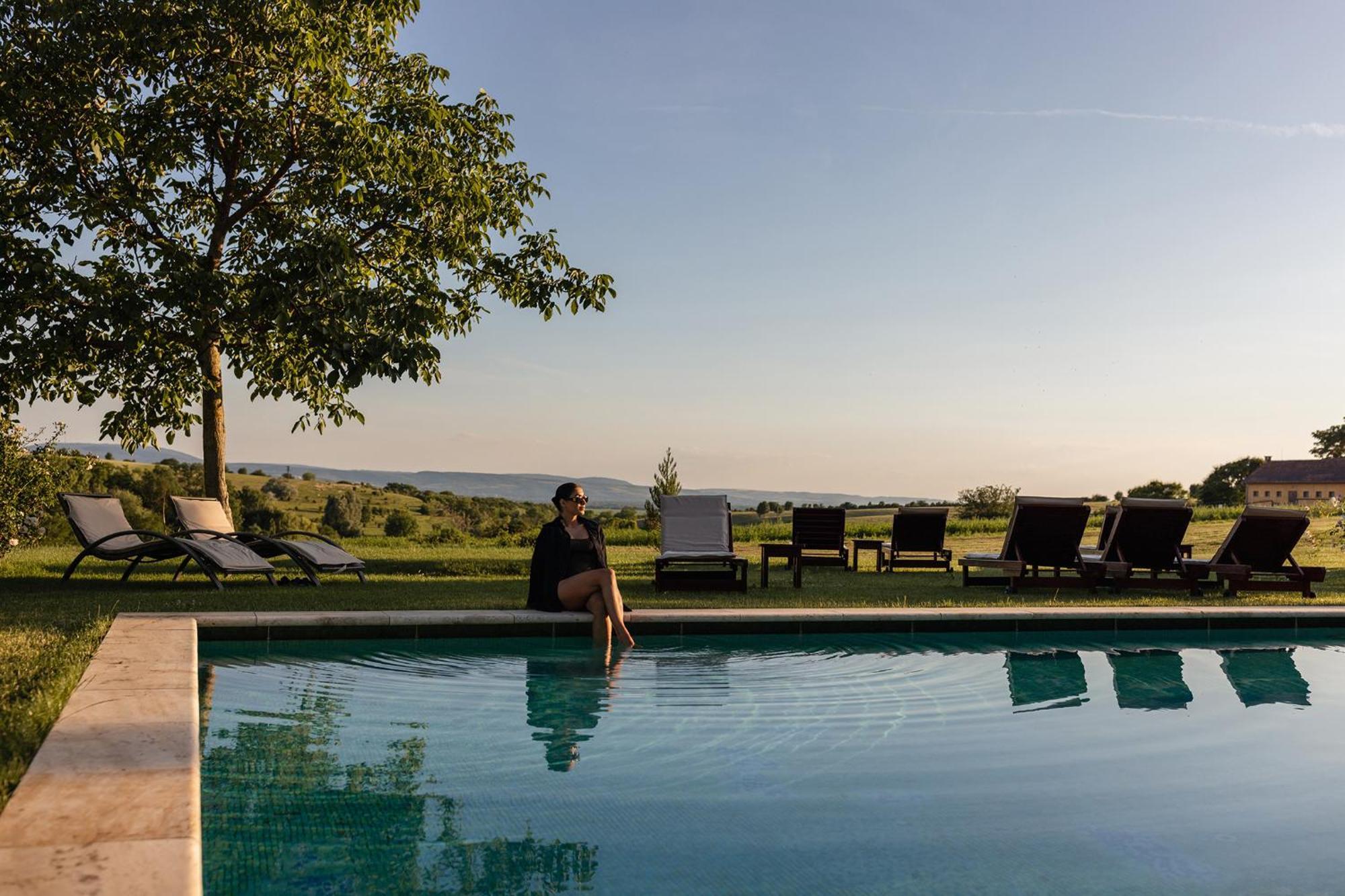 Hotel Chateau Bela Exteriör bild