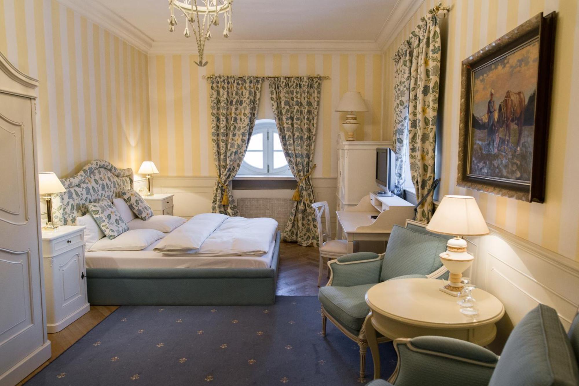 Hotel Chateau Bela Exteriör bild